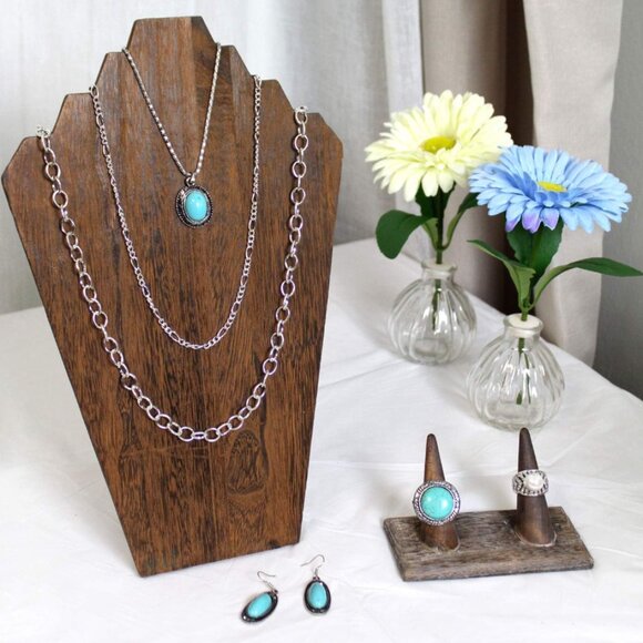 Lightweight Modern Wooden Necklace Display Bust Easel Jewelry Display for Shows - Picture 1 of 3